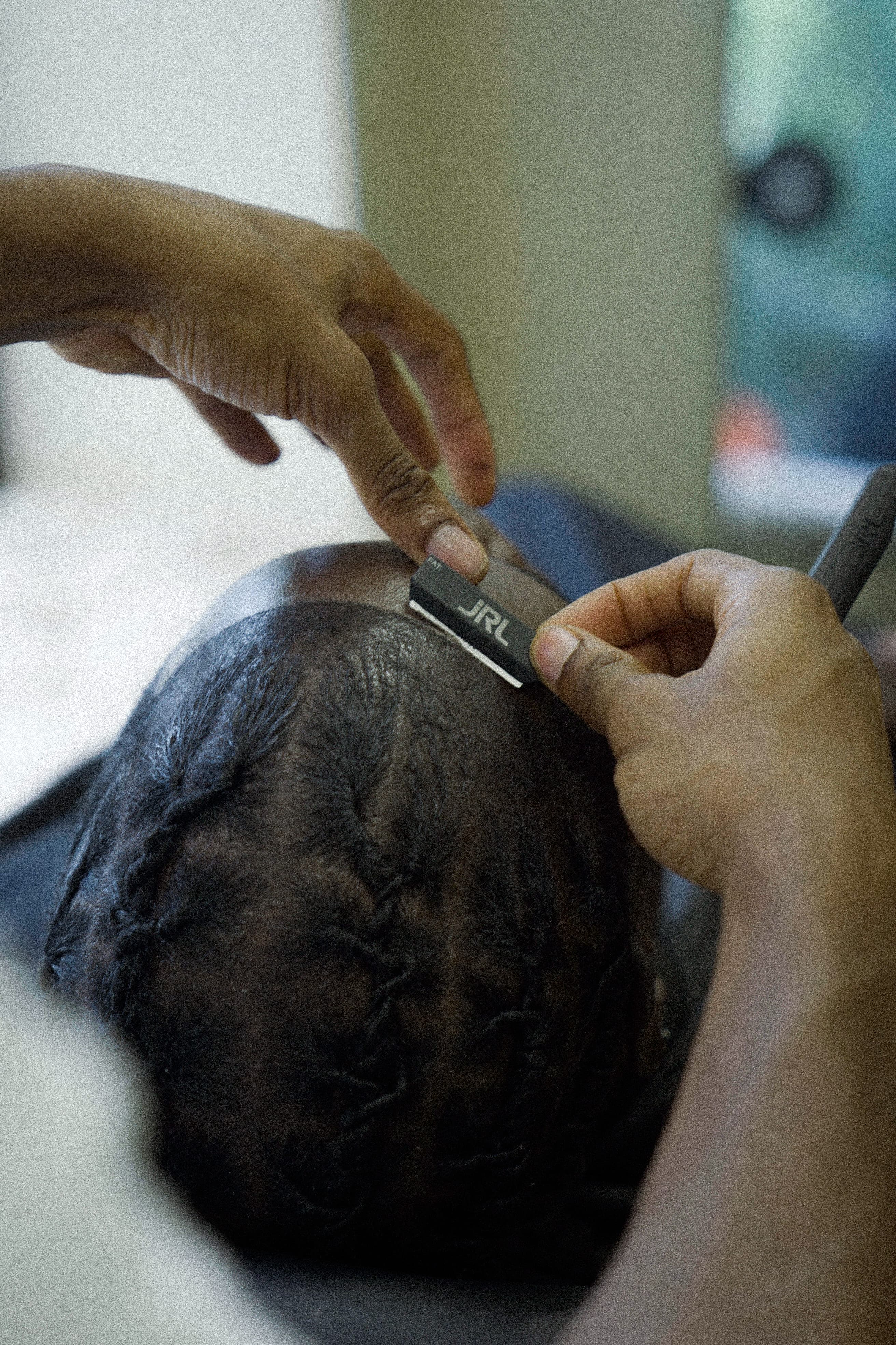 Espace de coiffage du salon Amisi Fusion Hair Beauty